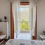 度假居 2 Bedroom Beautiful In Kamari Xylokastro Kariotika Kamariou