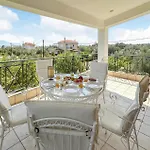 度假居 2 Bedroom Beautiful In Kamari Xylokastro
