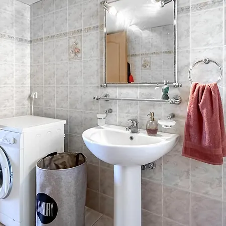 Lovely In Kamari Xylokastro