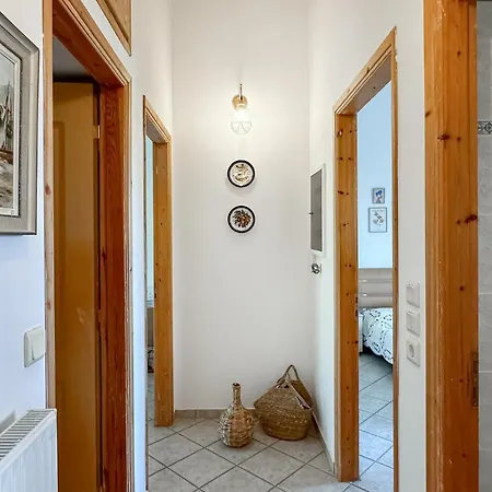 Lovely In Kamari Xylokastro Tatil Evi Kariotika Kamariou