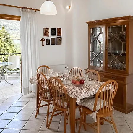 2 Bedroom Beautiful In Kamari Xylokastro *