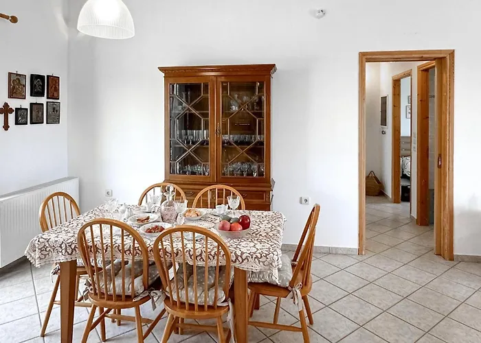 Lovely In Kamari Xylokastro