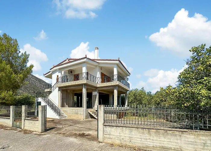 Lovely In Kamari Xylokastro *