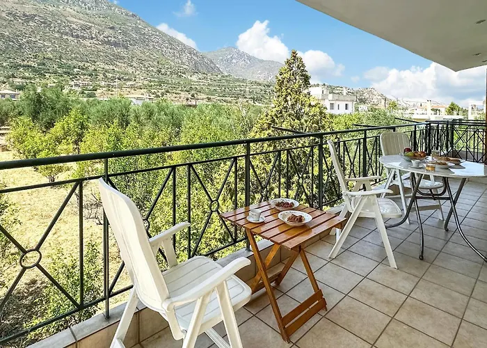 Lovely In Kamari Xylokastro *